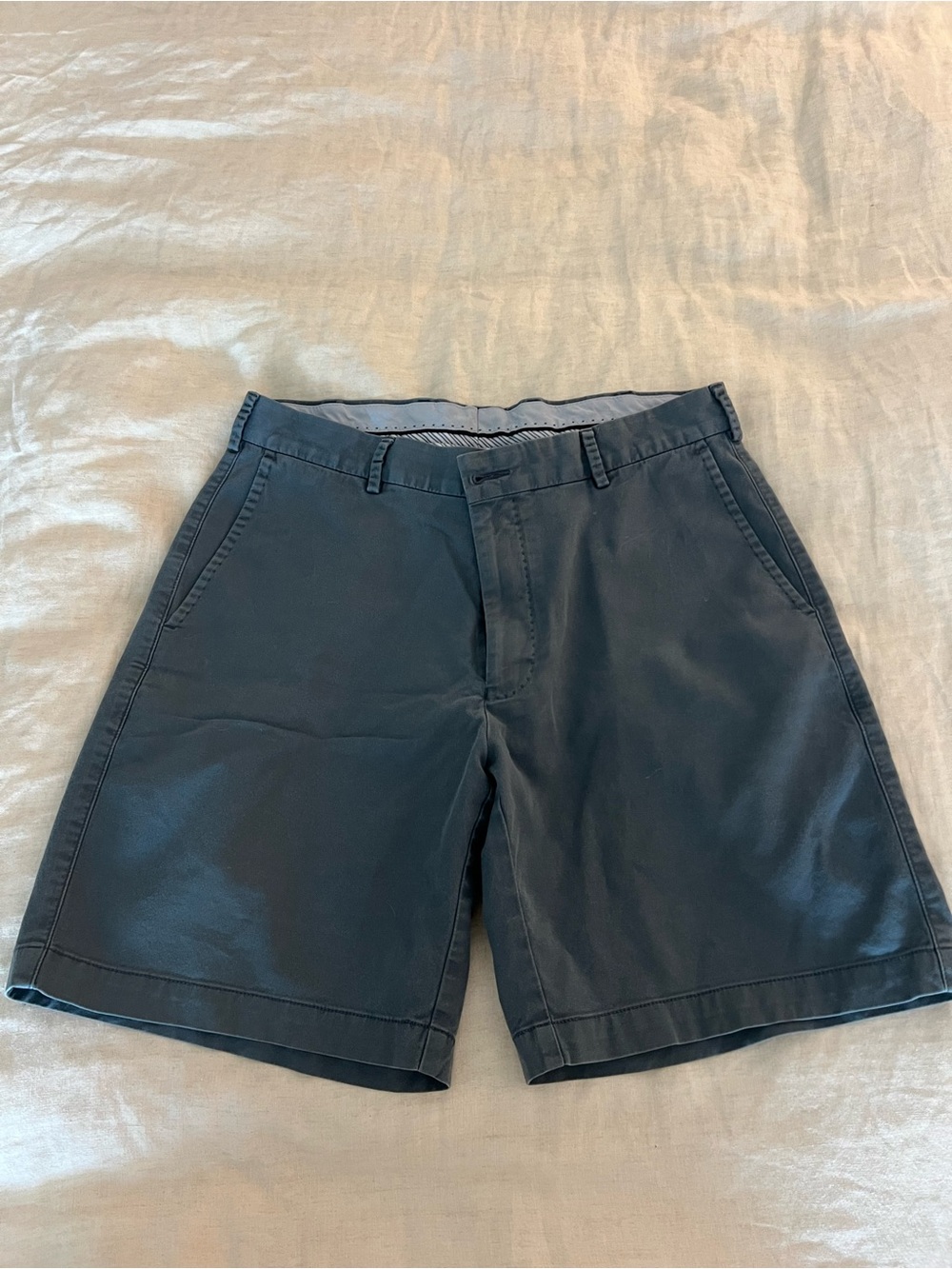 Men's Peter Millar Classic Cotton Chino Shorts - Navy